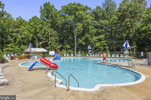 13015 Montpelier Ct, Woodbridge VA  22192-3356 exterior