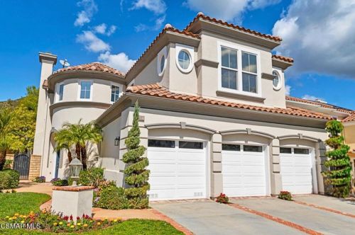 6003 Caledonia Ct, Calabasas, CA 91377-5840