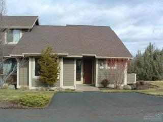 11065 Village Loop, Eagle Crest, OR 97756-7431