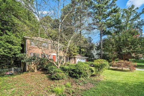 1638 Kellogg Springs Dr, Atlanta, GA 30338-6008
