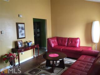 6751 Hiddenlake Dr, Rex GA  30273-2109 exterior