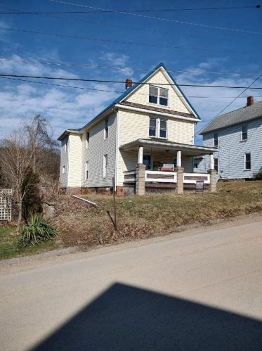 519 Mccalmont St, Franklin, PA 16323-2721