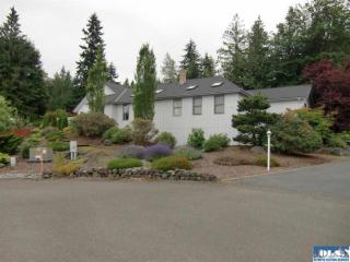 111 Sapphire Pl, Diamond Point, WA 98382-3863