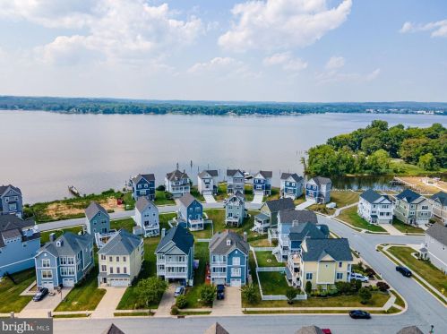 353 Marina Ave, Aberdeen MD  21001-4204 exterior