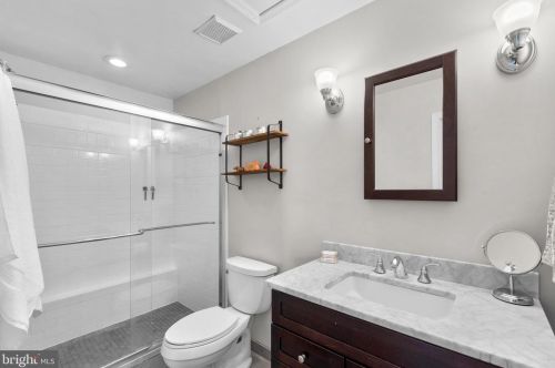 2419 Dennis Ave, Silver Spring MD 20901-2162 exterior