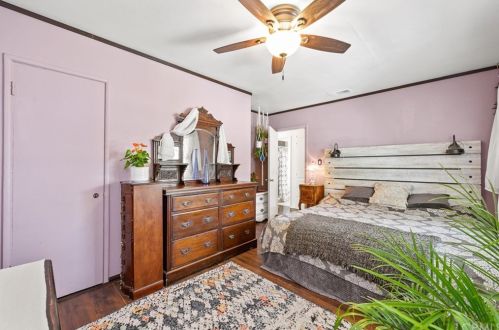 526 Buttonwood St, Anaheim CA  92805-2225 exterior