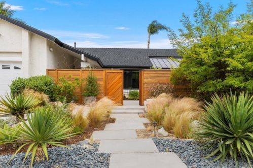 1008 Daisy Ave, Carlsbad, CA 92011-4817