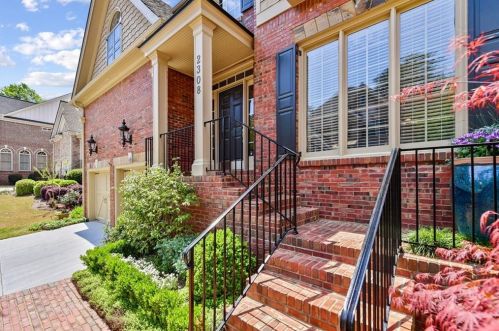 2308 Briarcliff Cmns, Atlanta GA  30345-2173 exterior