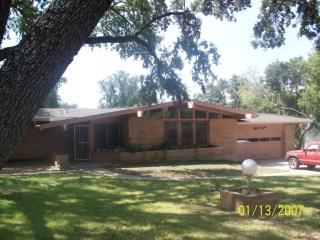 808 Morningside Dr, San Antonio TX  78209-5526 exterior