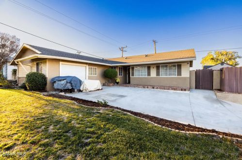 2899 Royal Ave, Simi Valley, CA 93065-4759