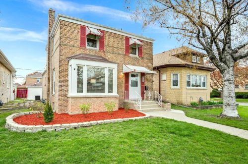 1544 17th Ave, Melrose Park, IL 60160-2006