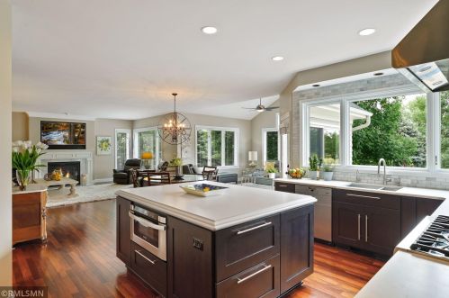 3528 Crestmoor Dr, Saint Paul MN  55125-5028 exterior