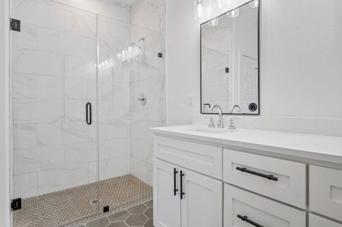 808 Minden, Fort Worth TX 76115-1621 exterior