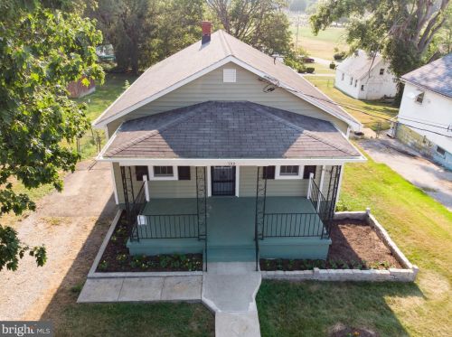 793 Jefferson Ave, Charles Town WV  25414-1219 exterior