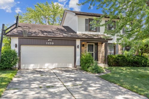 1159 Green Knolls Dr, Buffalo Grove, IL 60089-1143