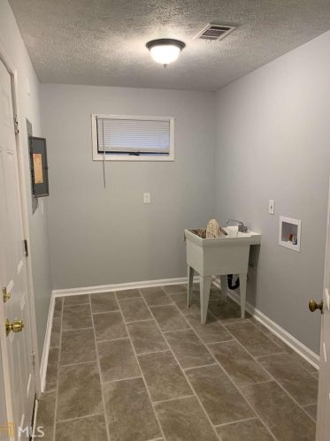 2120 Fairway Ct, Conyers GA  30013-2138 exterior