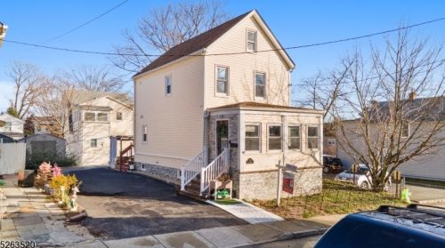 25 Park Ter, Town Center, NJ 07052-5716