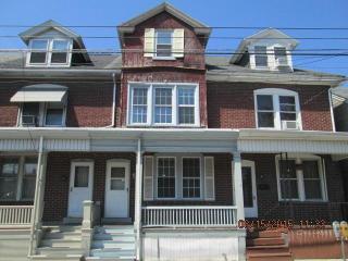 13 10th St, Lebanon, PA 17042-5110