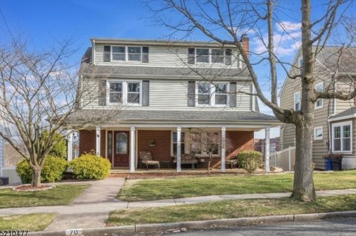 70 Overlook Ter, Nutley, NJ 07110-1408