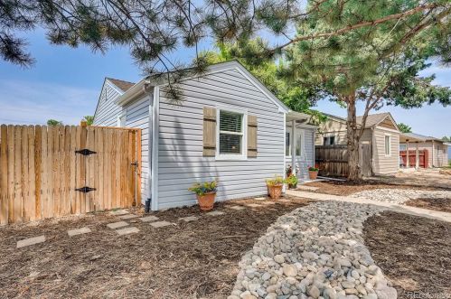 1001 Havana St, Denver, CO 80010-3960