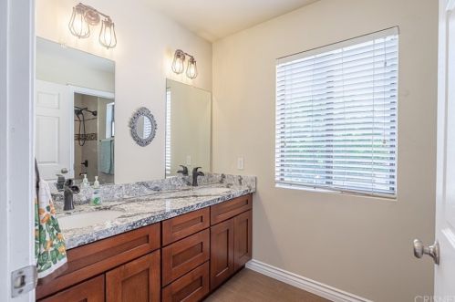 42336 La Gabriella Dr, Lancaster CA 93536-4388 exterior