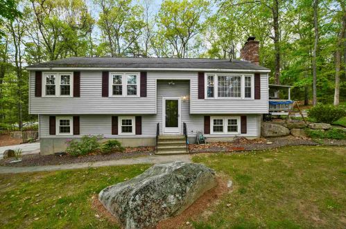 11 Hubbard Hill Rd, Derry, NH 03038-4702
