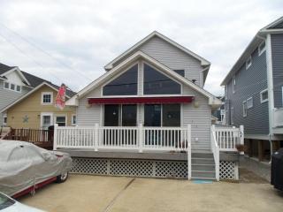 337 1st Ave, Wall Township NJ  07762-1006 exterior