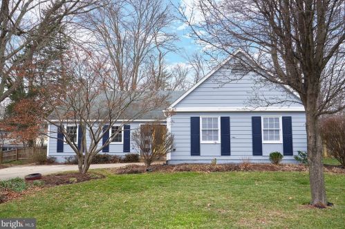 7603 Mulberry Bottom Ln, Springfield, VA 22153-2733