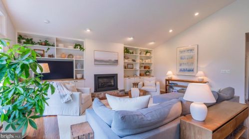 8 Nelson Rdg Rd, Princeton NJ  08540-7426 exterior