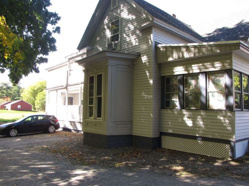 51 Brattleboro Rd, Hinsdale, NH 03451-2345