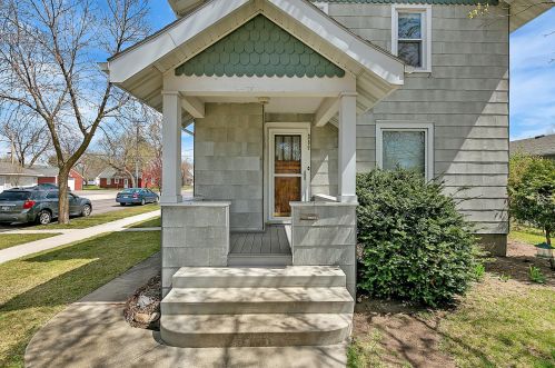 350 21st Ave, Saint Cloud, MN 56303-3838