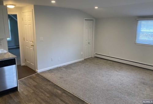 144 11th Ave, Paterson NJ  07506-1104 exterior