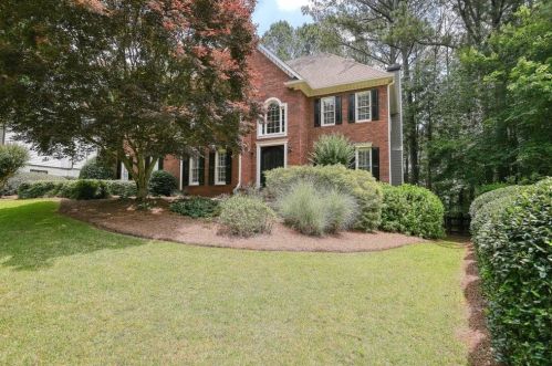 410 Beechwood Ln, Holly Springs, GA 30189-8111