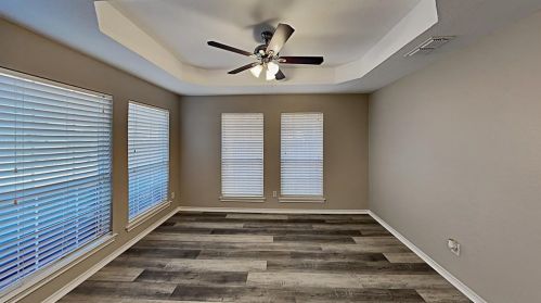 8129 Hulen Park Cir, Fort Worth TX  76123-1398 exterior
