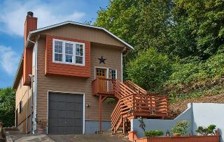 3035 Edmunds St, Seattle, WA 98108-2150