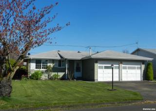 2036 Sallal Rd, Woodburn, OR 97071-2546