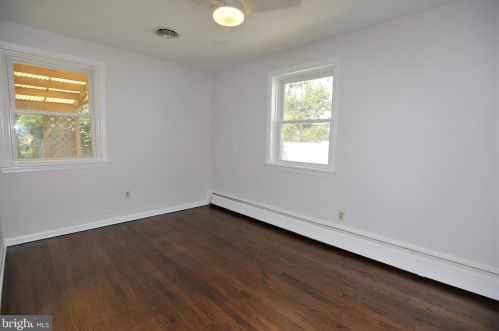 24 Hillside Rd, Princeton NJ  08540-3436 exterior