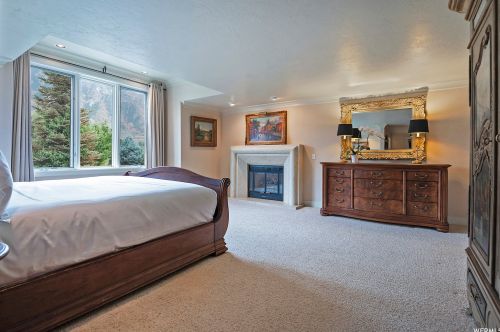 10188 Dimple Dell Ln, Sandy UT 84092-4505 exterior