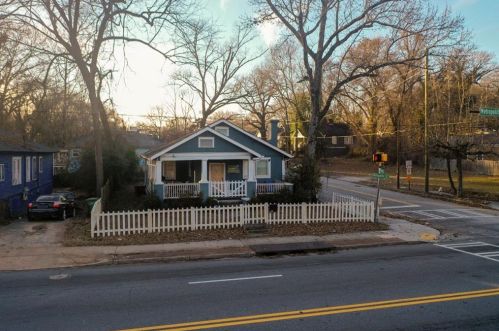 1113 Metropolitan Pkwy, Atlanta GA  30310-3577 exterior