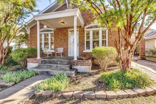 2237 Rosedale St, Fort Worth TX  76105-2183 exterior