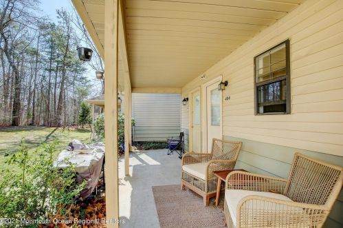 404 Geranium Ct, Jackson Twp, NJ 08527-4162
