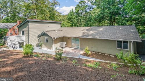 2912 Newcastle Ave, Silver Spring MD 20910-1216 exterior