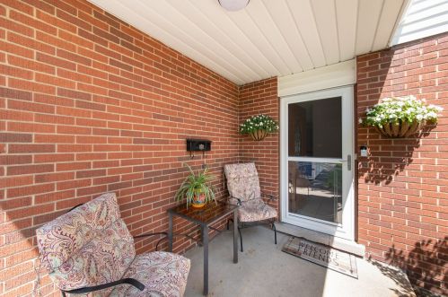 50 Fremont Ave, Des Plaines, IL 60016-2940