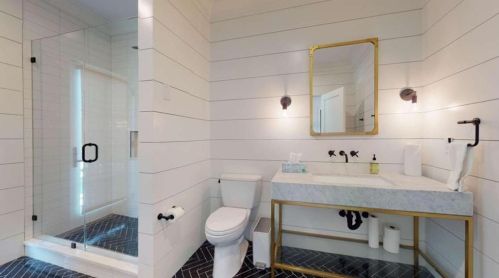 3206 Arden Rd, Atlanta GA  30327-1262 exterior