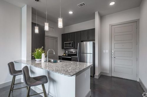 2942 Riverside Dr, Fort Worth TX  76119-0026 exterior