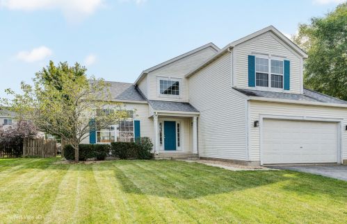 27055 Hemlock Rd, Minooka, IL 60410-3395