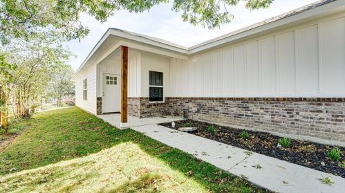 212 Mark St, Vaughan, TX 76645-3404