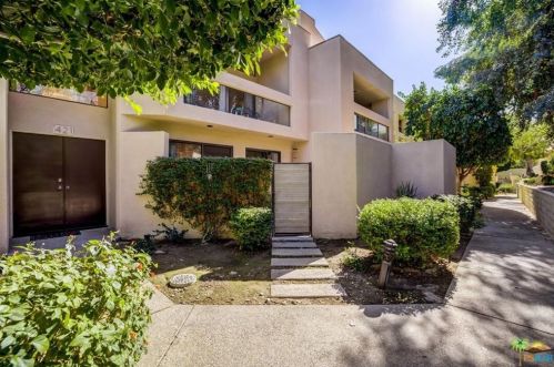 421 Village Sq, Palm Springs, CA 92262-7832