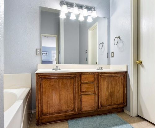 10245 Brea Cyn Rd, Fort Worth TX  76108-4984 exterior