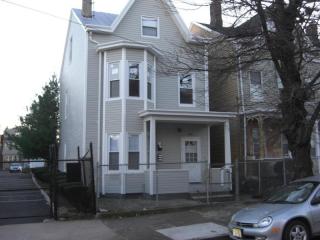 284 Hamilton Ave, Paterson, NJ 07501-1616